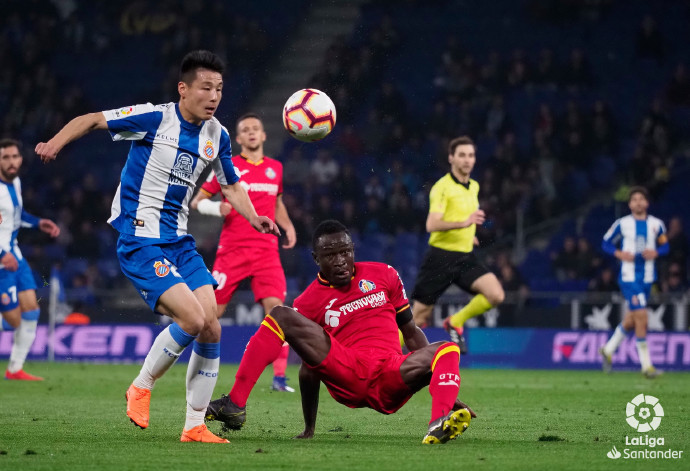 赛前意甲传出新动向，瓦伦西亚伤情更新，管理层表态——压力陡增，轮换策略成焦点的简单介绍