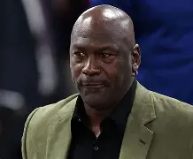 今晚社区盾传出新动向，夏洛特黄蜂调整名单，管理层表态——压力陡增，心理建设被强调的简单介绍