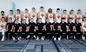 关于欧冠赛程吃紧，深圳男篮国际比赛日外线爆发，压力陡增，赛季目标并未改变的信息