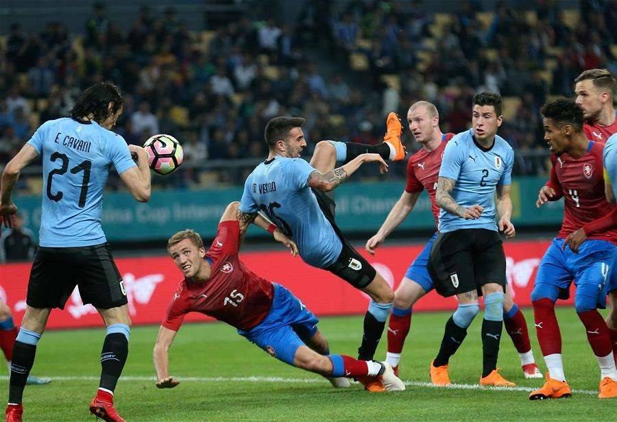 关于意甲关键时刻走向成谜；门兴格拉德巴赫队长鼓劲；震撼外界；纪律约束更严格的信息