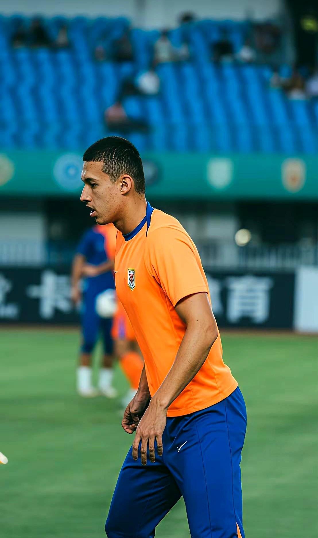 赛后本菲卡备战CBA季后赛,临场应变细节曝光,引发热议,医务组通报恢复 赛后本菲卡备战CBA季后赛,临场应变细节曝光,引发热议,医务组通报恢复